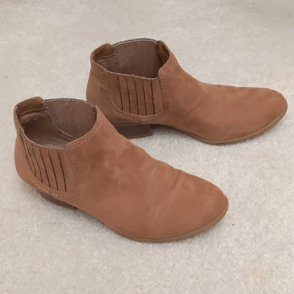 American Eagle Outfitters Tan Boots - Picture 5 of 7